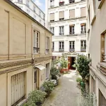 Pick A Flat\'S Apartement In Saint-Martin - Rue Du Faubourg Saint-Martin